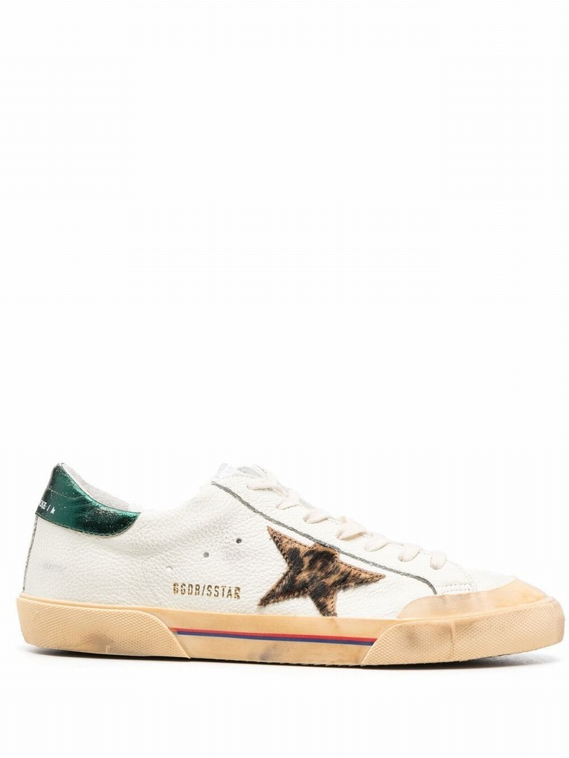 Star-patch Low-top Sneakers In White